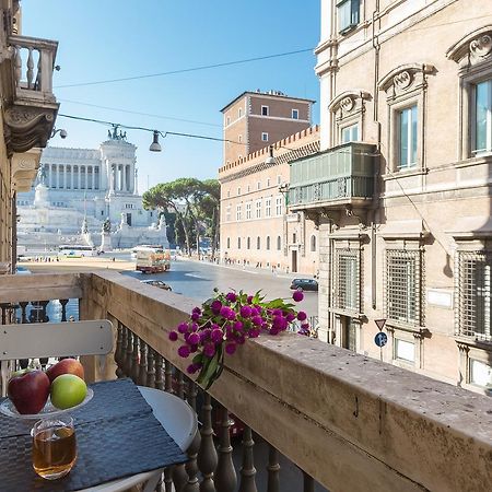 Amazing Piazza Venezia Suites Ρώμη Εξωτερικό φωτογραφία