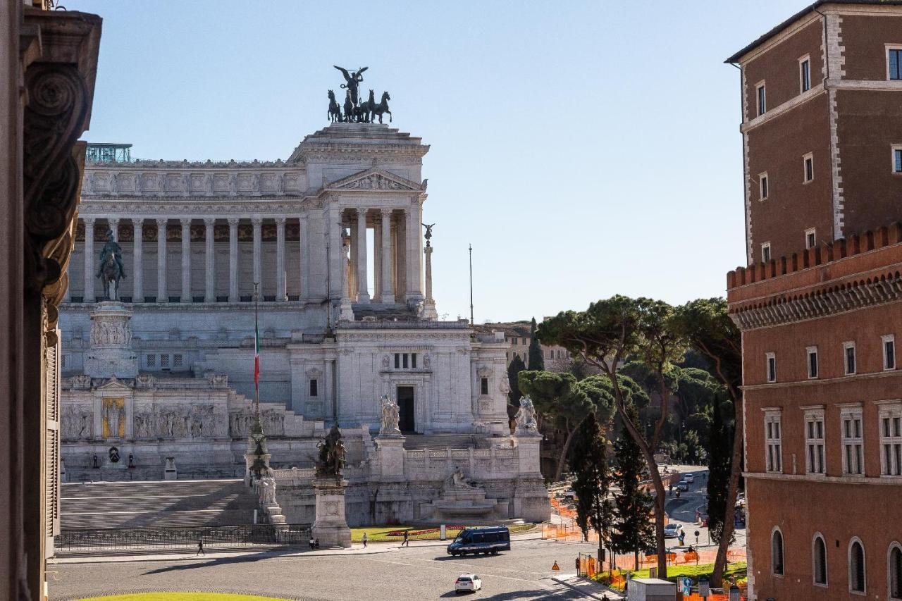 Amazing Piazza Venezia Suites Ρώμη Εξωτερικό φωτογραφία