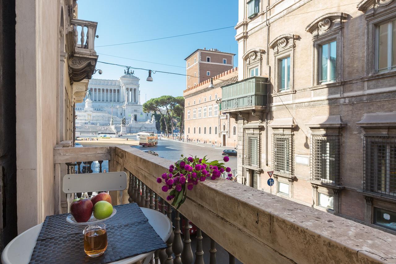 Amazing Piazza Venezia Suites Ρώμη Εξωτερικό φωτογραφία