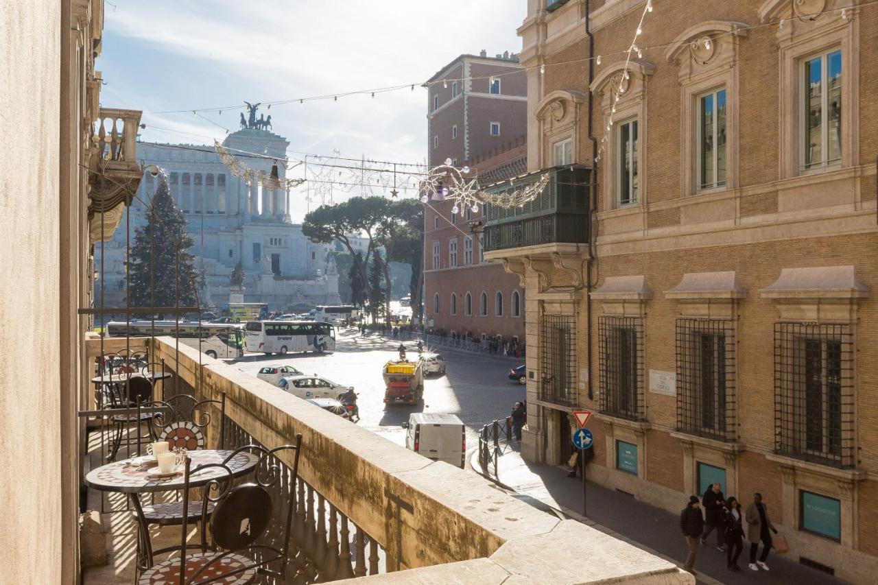 Amazing Piazza Venezia Suites Ρώμη Δωμάτιο φωτογραφία